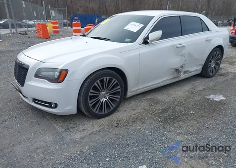2013 Chrysler 300 S z USA, uszkodzony, nr VIN 2C3CCABGXDH606609